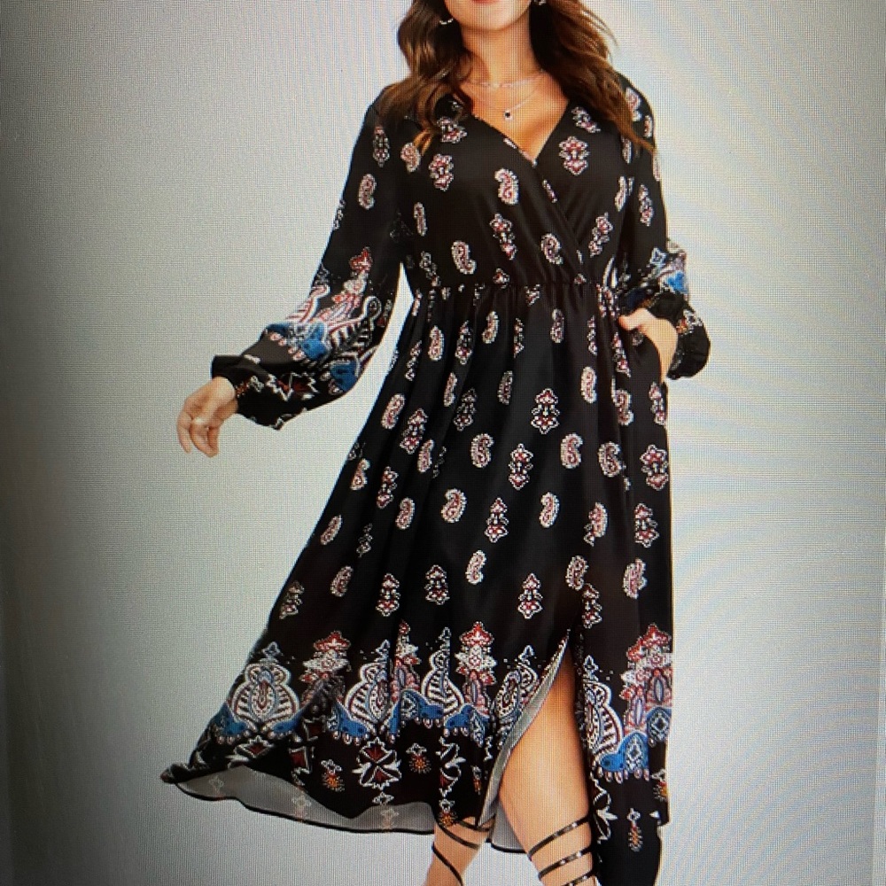 Black Paisley Pocket Wrap Maxi Dress. Size 14-16/1X